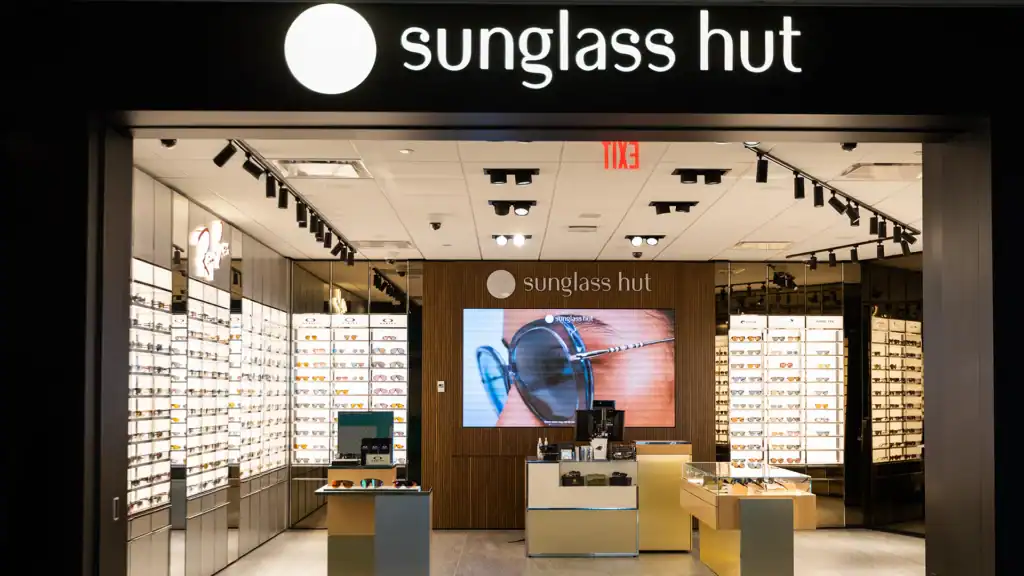 Sunglass Hut image